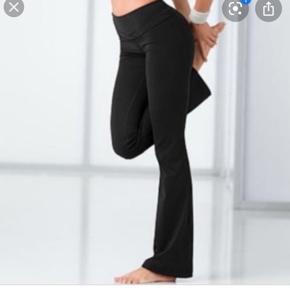 victoria secret flare yoga pants